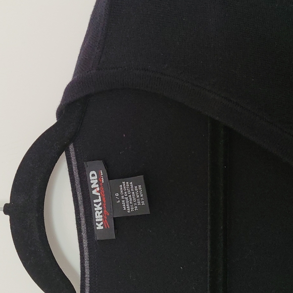 Sweater - Picture 2 of 2